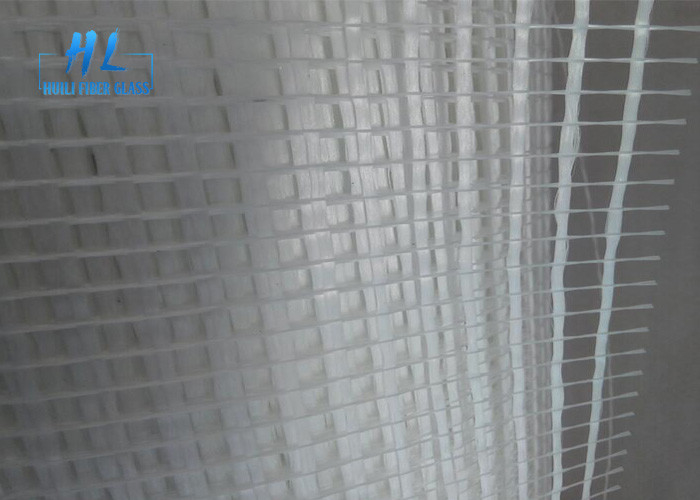 Maglia 5*5mm 145g/M2 della vetroresina del tetto con la buona colla del lattice con buona stabilità