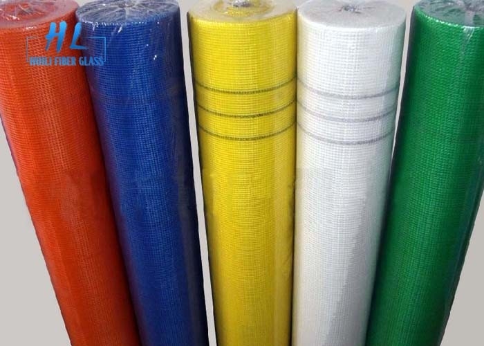 Vetro rivestito della colla bianca C dell'urea del rotolo della maglia della vetroresina del mosaico per il bordo di gesso