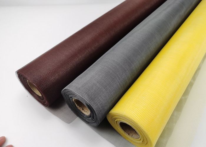 Insect Proof Fiberglass Window Screen Roll Mercato globale 0.011 pollici di filo di 84 pollici di lunghezza